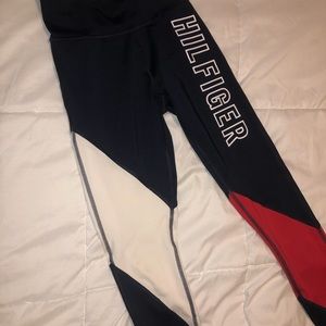 Tommy Hilfiger leggings!! Size xxs , worn once ❄️